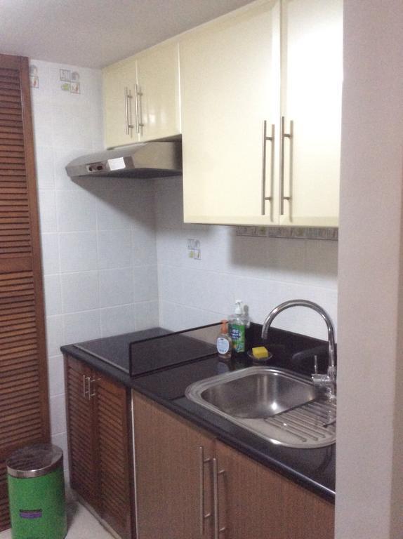 Apartment At Parkside Across The Airport Manila